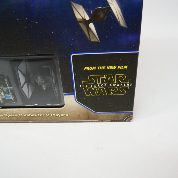 Star Wars X-Wing Miniatures Game 2 Player Starter From The Force Awakens - Picture 6 of 8